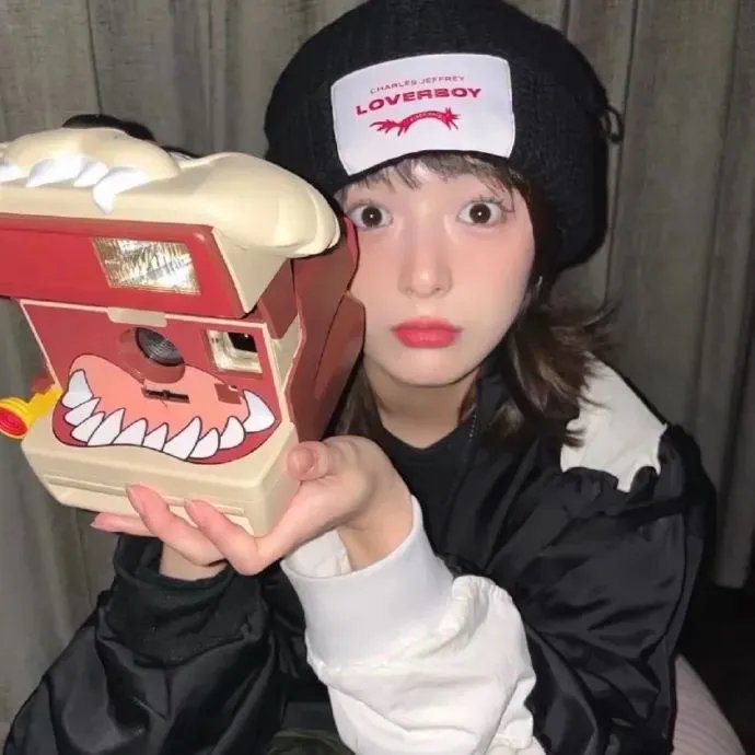 两只小猫的故事